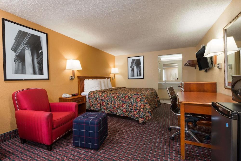 Rodeway Inn Miamisburg Exterior photo