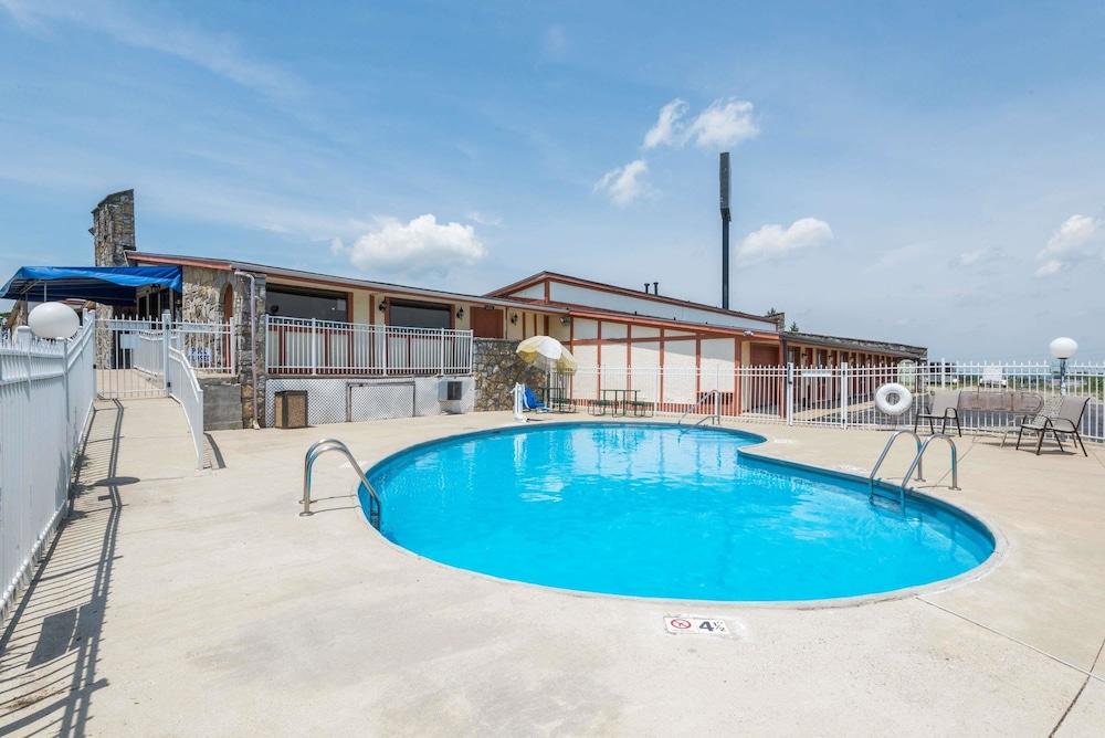 Rodeway Inn Miamisburg Exterior photo