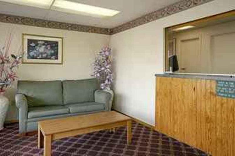 Rodeway Inn Miamisburg Exterior photo