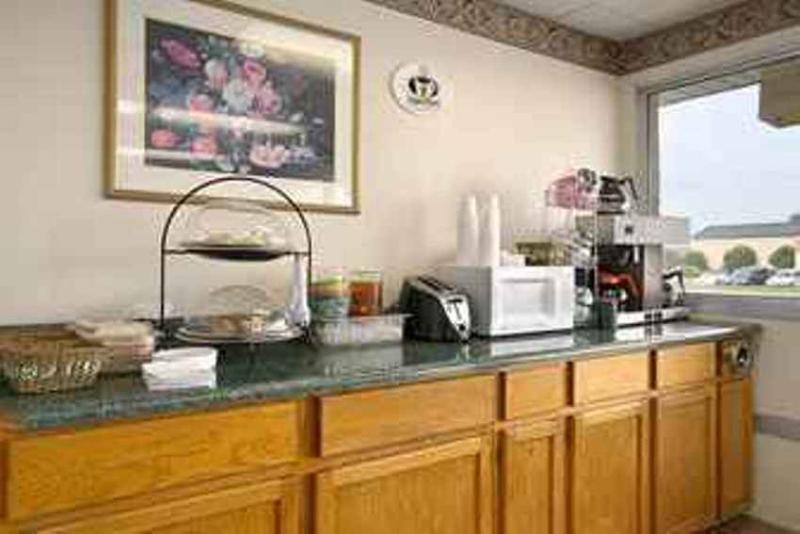 Rodeway Inn Miamisburg Exterior photo