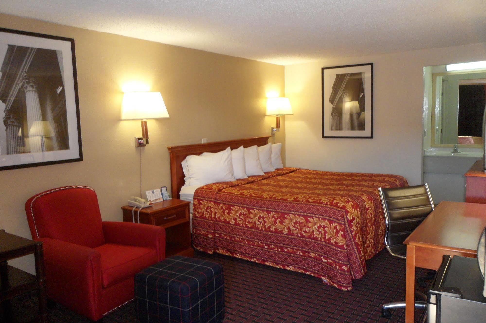 Rodeway Inn Miamisburg Exterior photo