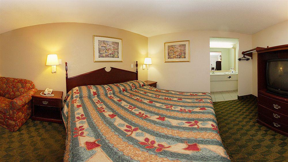 Rodeway Inn Miamisburg Exterior photo