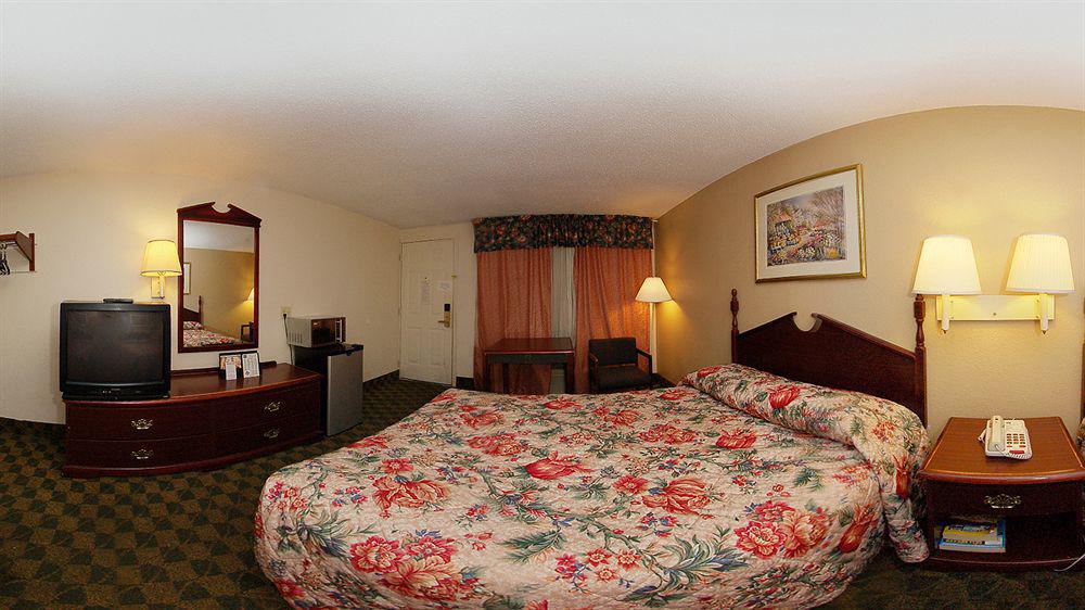 Rodeway Inn Miamisburg Exterior photo